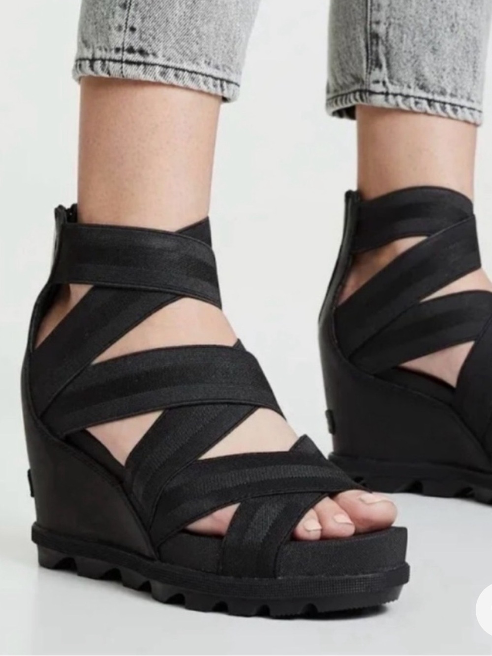 Sorel Joanie II Black Wedge Heal Strap Leather Sandal, size 9.5